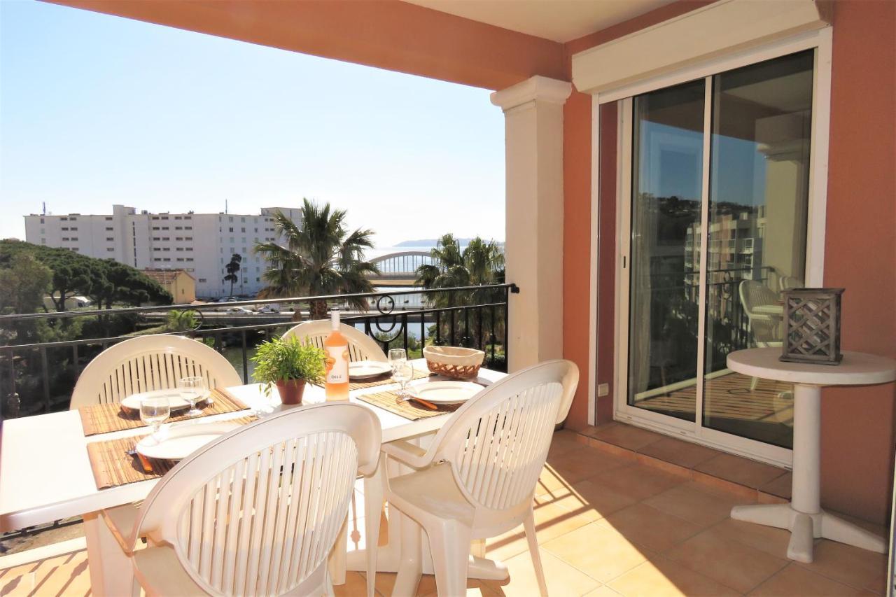 Port Marine Apartment Sainte-Maxime Exterior foto
